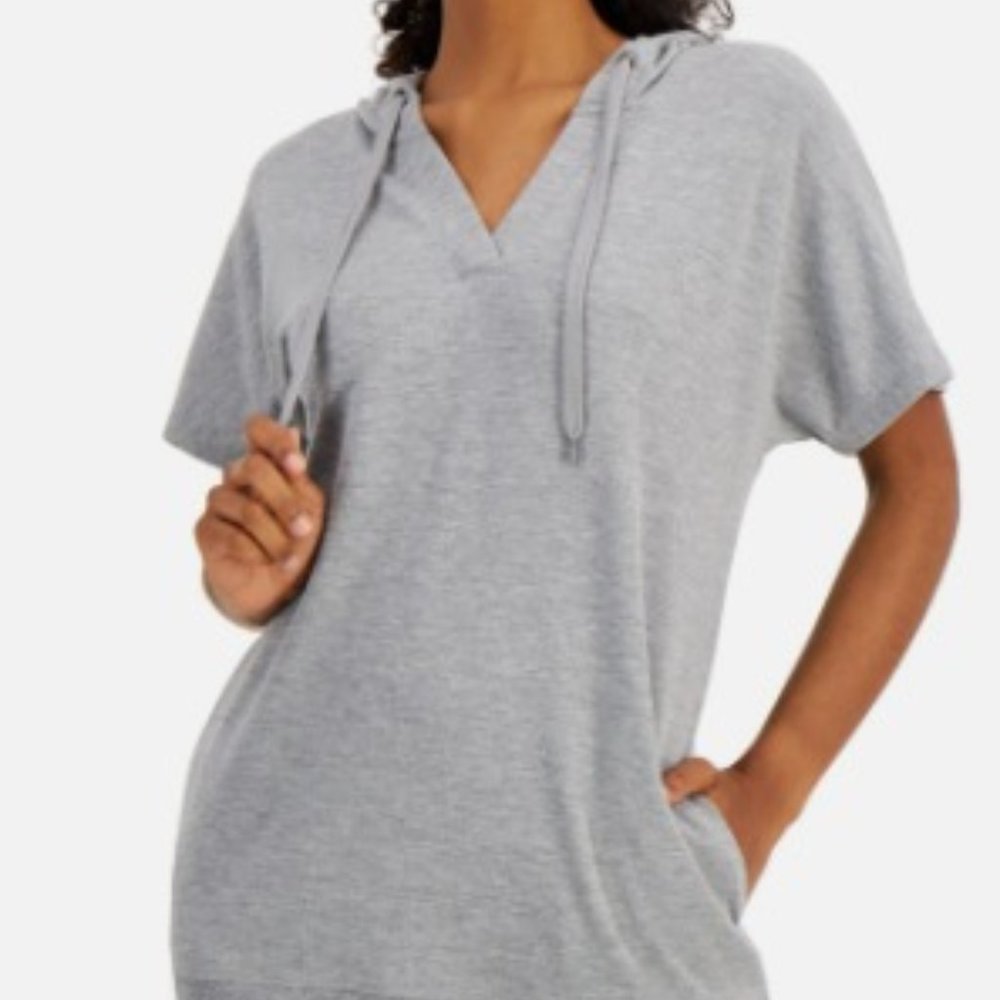 Grey V-Neck Short-Sleeve Sweater (Lightly Used)